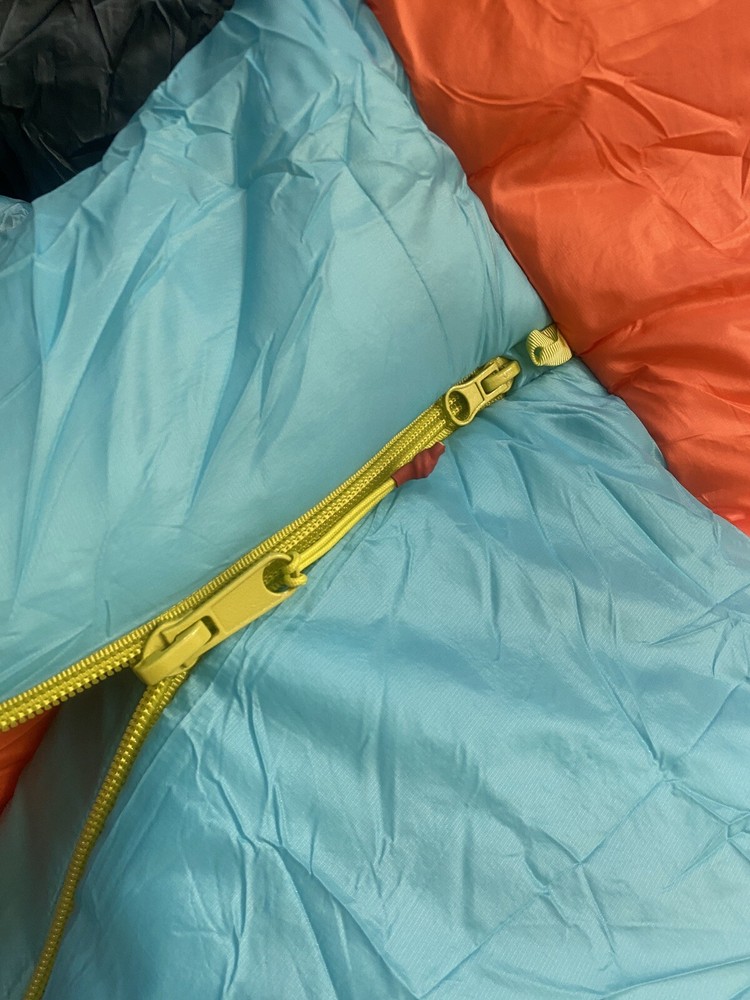 Ust Monarch Sleeping Bag with Temp Control and Carry Case Camping Regular Read