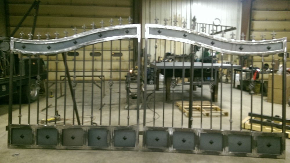 wrought iron driveway entry gate