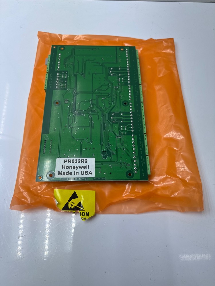 Honeywell PRO32R2 Tow-Reader Access Controller Board