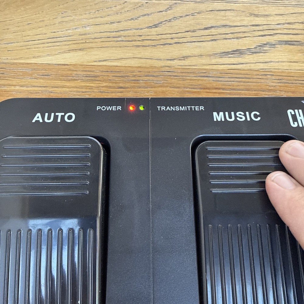 Chauvet DJ lighting Footswitch