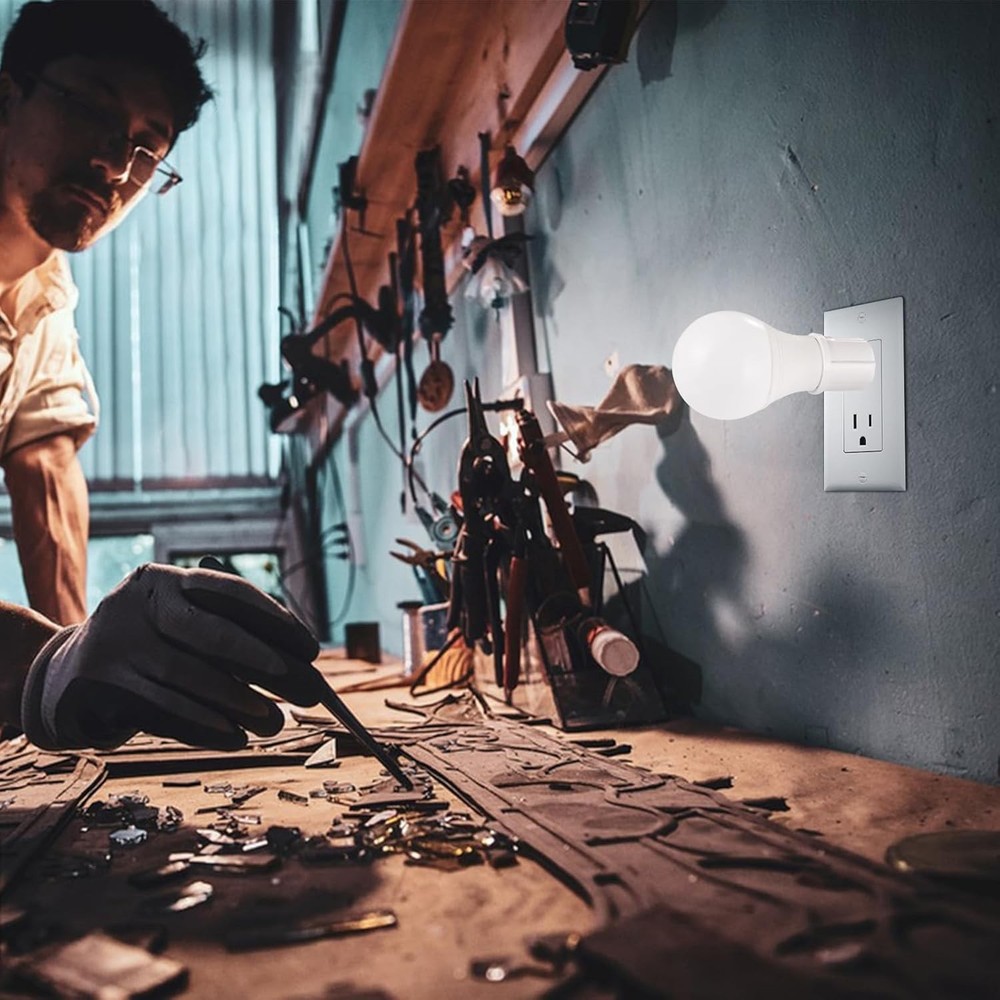 High Quality 4 Pack Outlet to Socket Adapter Plug-in Light to Light Bulb E26 E27