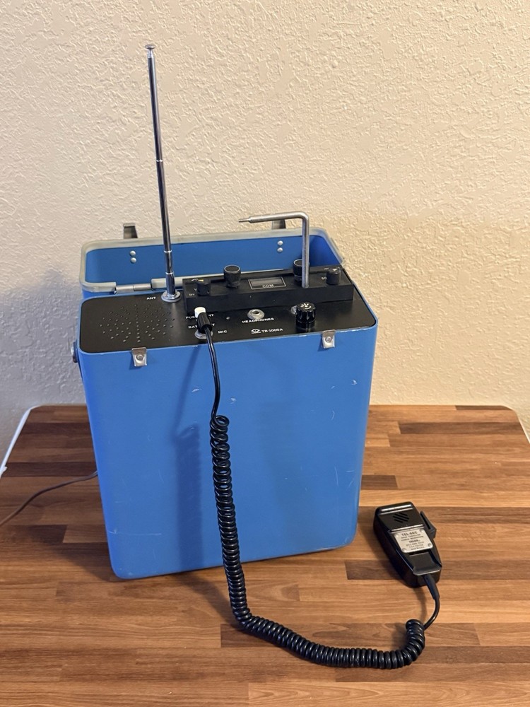 Vintage Narco Tr-1000a Portable Transceiver Communication Device.