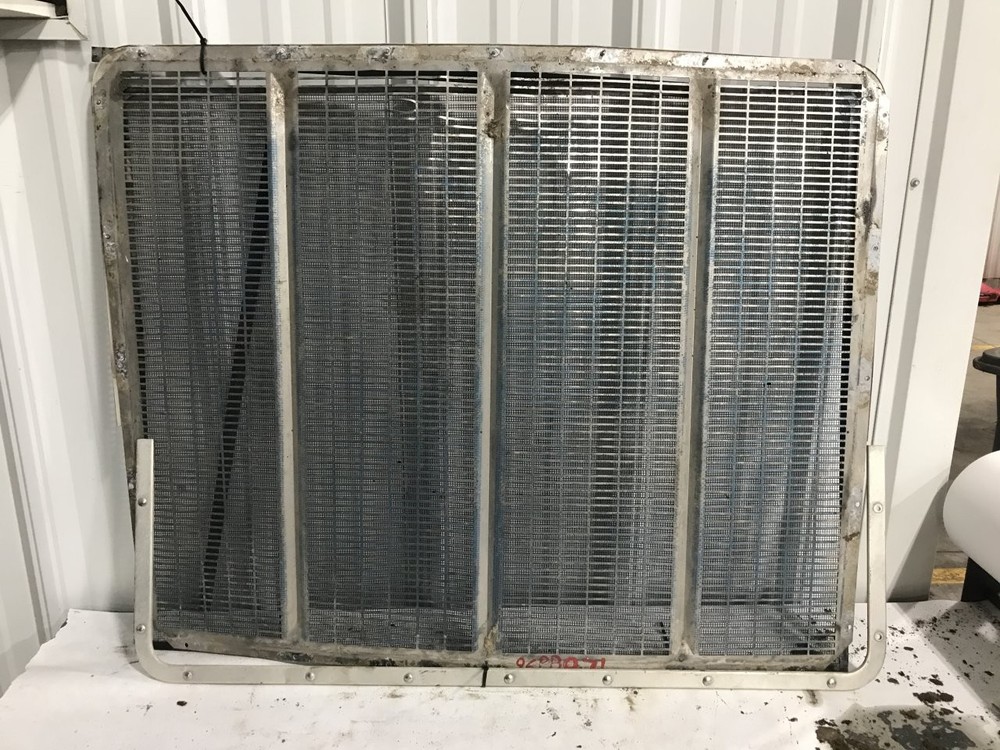 1987-2004 Peterbilt 378 Grille - Used