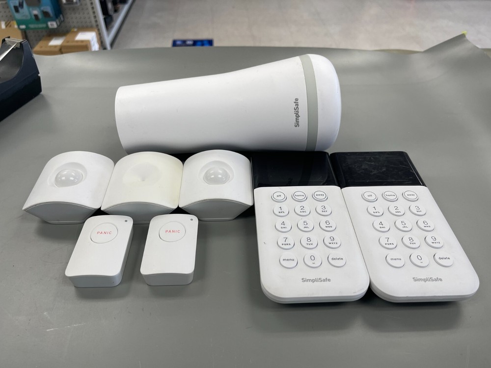 SimpliSafe Home Alarm Security System Model SSBS3 Basestation + Misc Accessories