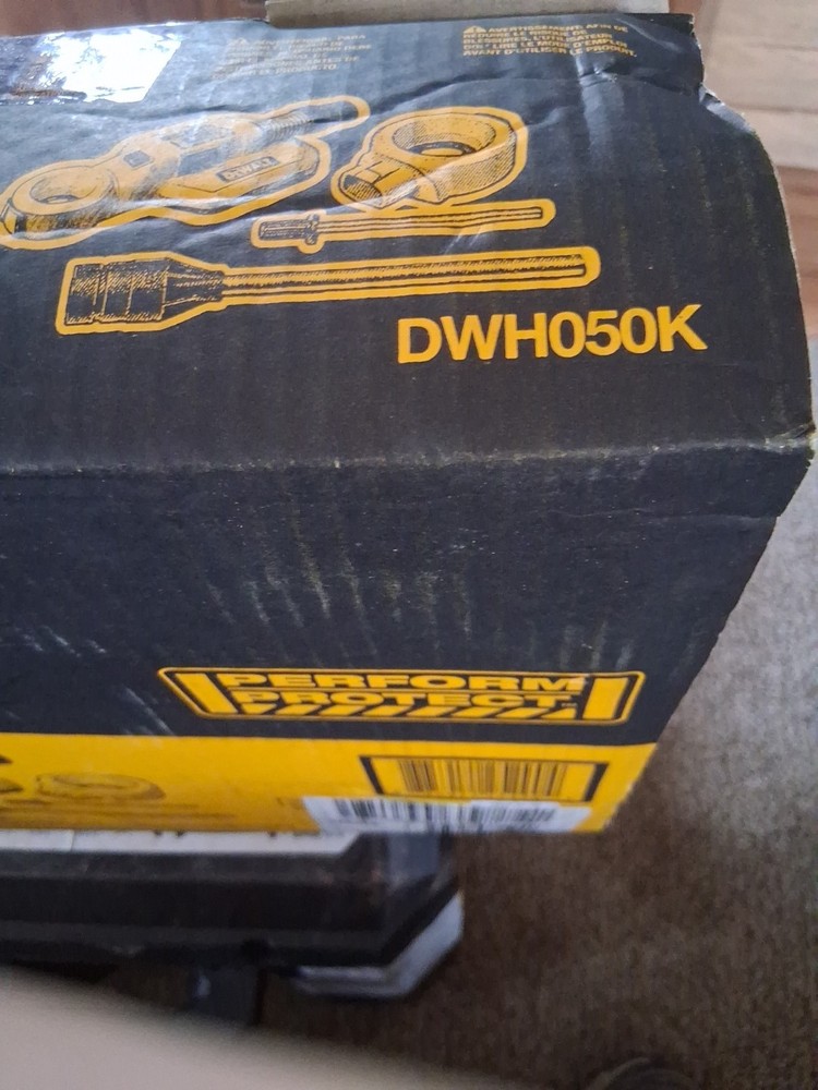 DeWalt DWH050 Hammer Drilling Dust Extraction System - With Carring Case