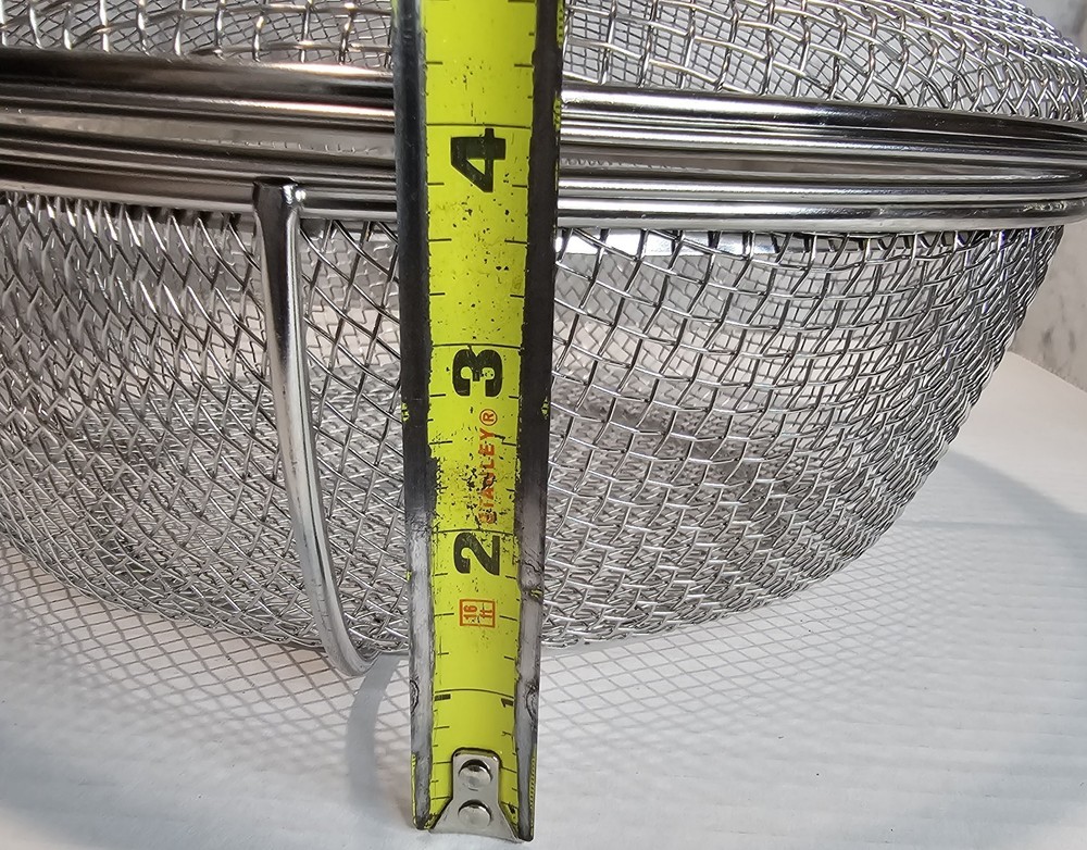 Technique Deep Fry Basket With Handle & Locking Lid 11.75" Diameter