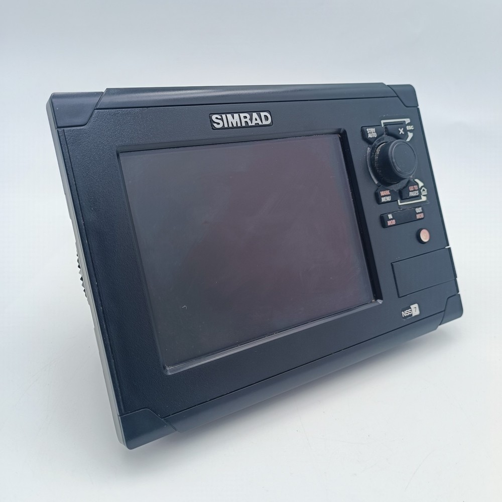 SIMRAD NSS7 Multifunction Chartplotter GPS Radar Display Sounder w/Power Cable