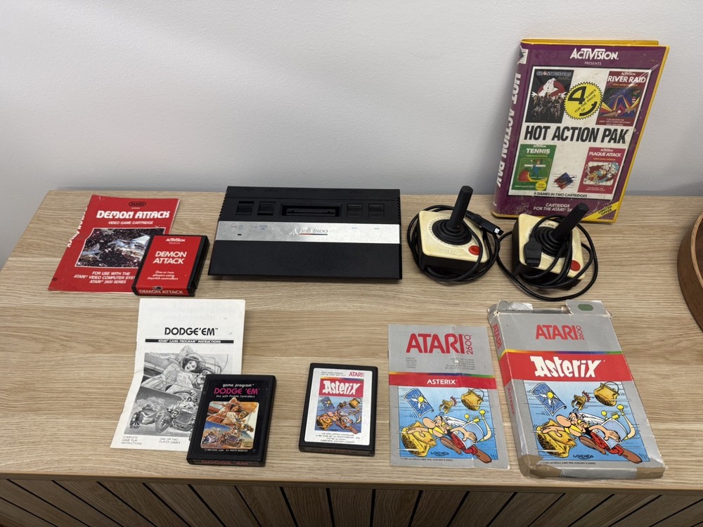 🎮 Atari 2600 Console Bundle – Includes Asterix (NTSC)