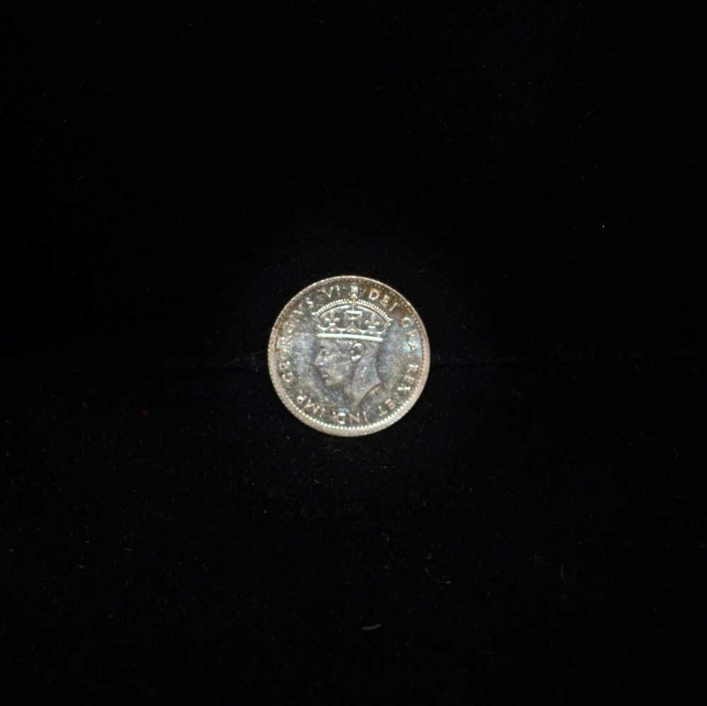1945 Newfoundland 5C KM 19 .8000 Silver #CR10151
