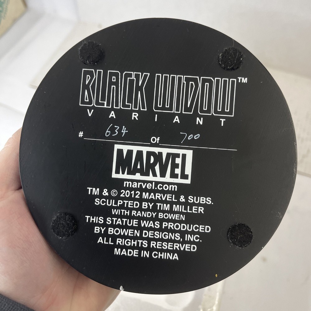 Black Widow Statue Variant #AP Bowen Designs / Used Great Condition