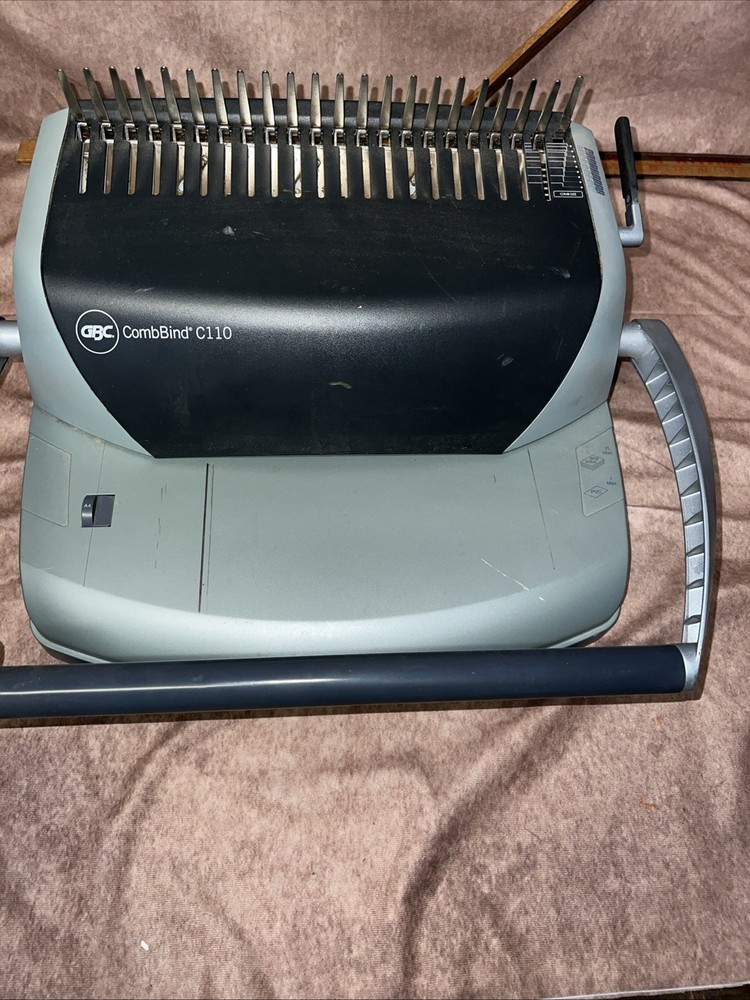GBC CombBind C110 Binder Bindery Punch Comb Machine Binding Plastic Bounding