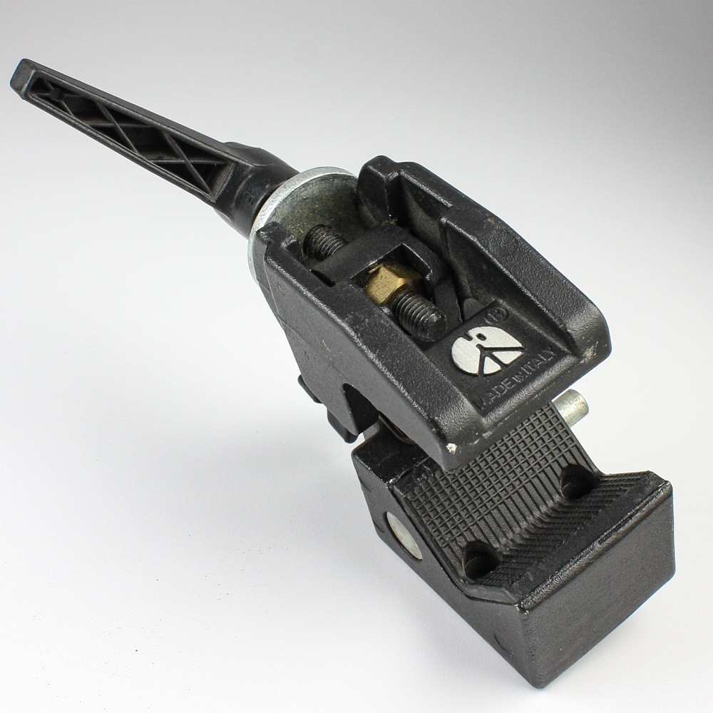 Manfrotto - Black Super Clamp 035 - W/Reversable Threaded Short Stud