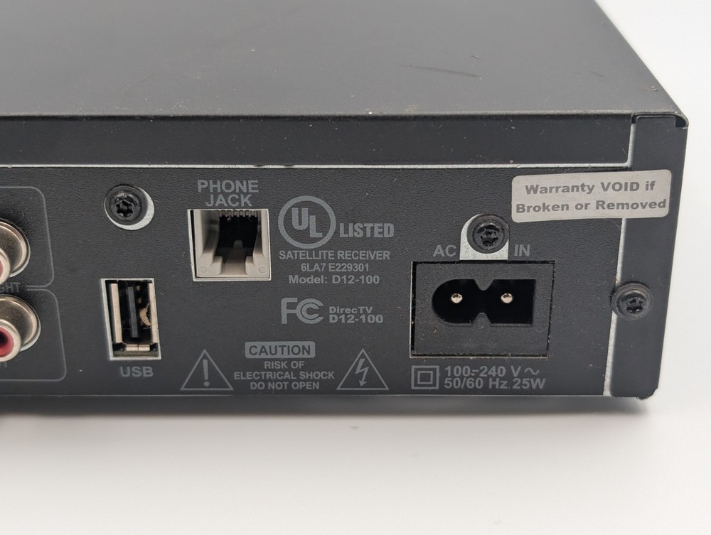 DirecTV D12-100 Satellite Receiver w/ Access Card – Powers On Untested