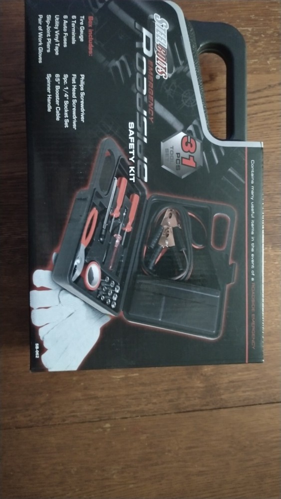 automotive 31 piece roadside emergency tool kit