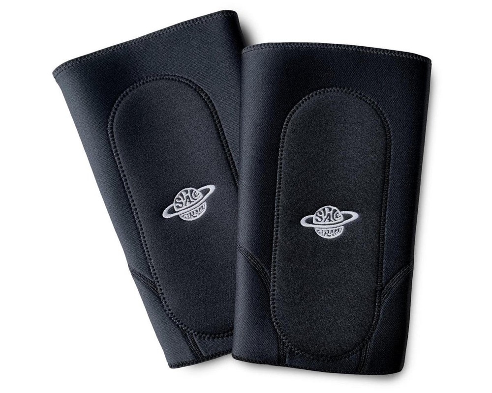 Space Brace Dennis Enarson Knee Pads