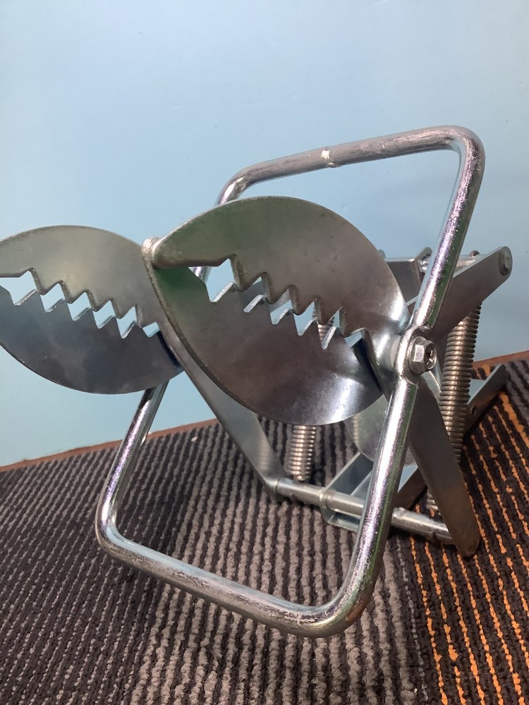 Upgraded Mole Scissor Trap, Mole Trap for Lawns, Easy Step Setup, Efficient