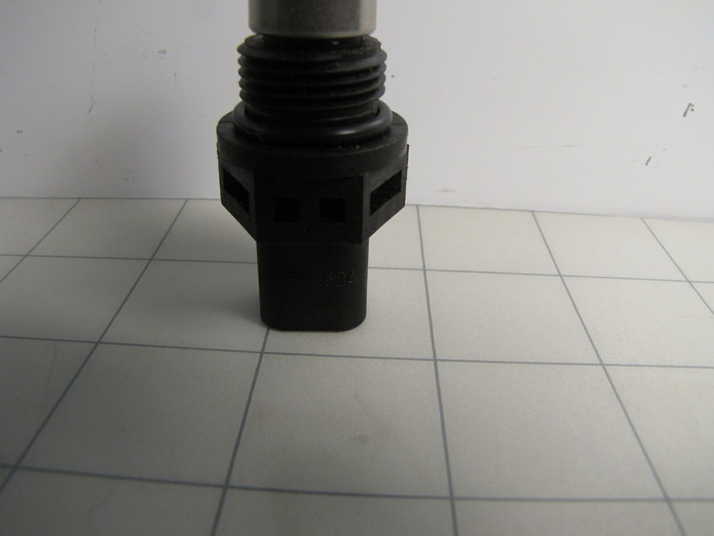 RE537634 Engine Speed Sensor for John Deere NEW