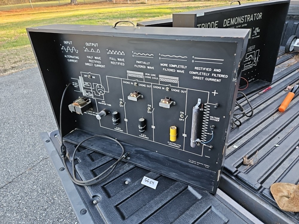 rare Welch Scientific Input Output Wave Current Training Teaching display 66S4