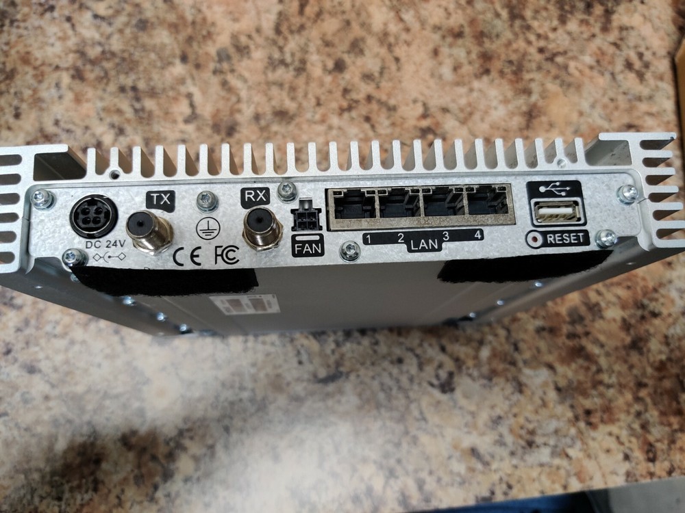 Newtec Modem MDM3100 IP Satellite Modem