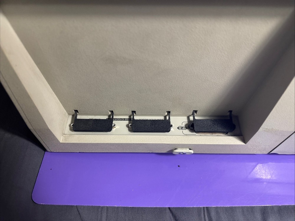 Hewlett-Packard HP 7550A graphics plotter with power cord