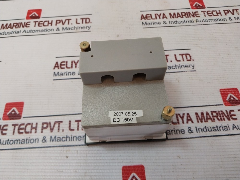 AC/DC DYNAMICS SQ72 Analog Voltmeter 0-150V DC