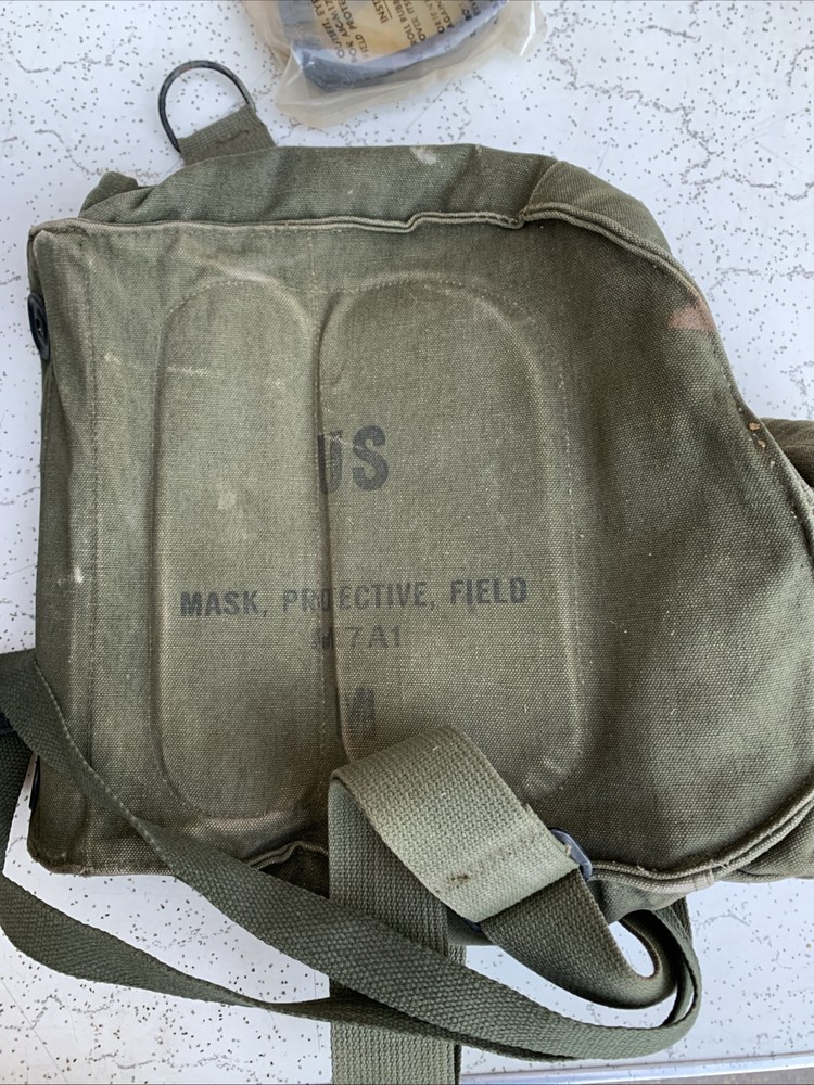MSA-68-2E8 Gas Mask And Bag (pls Read Description)