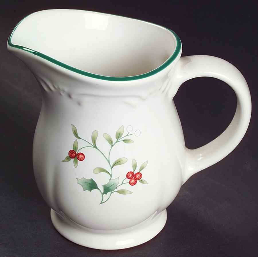 Pfaltzgraff Winterberry Creamer 516809