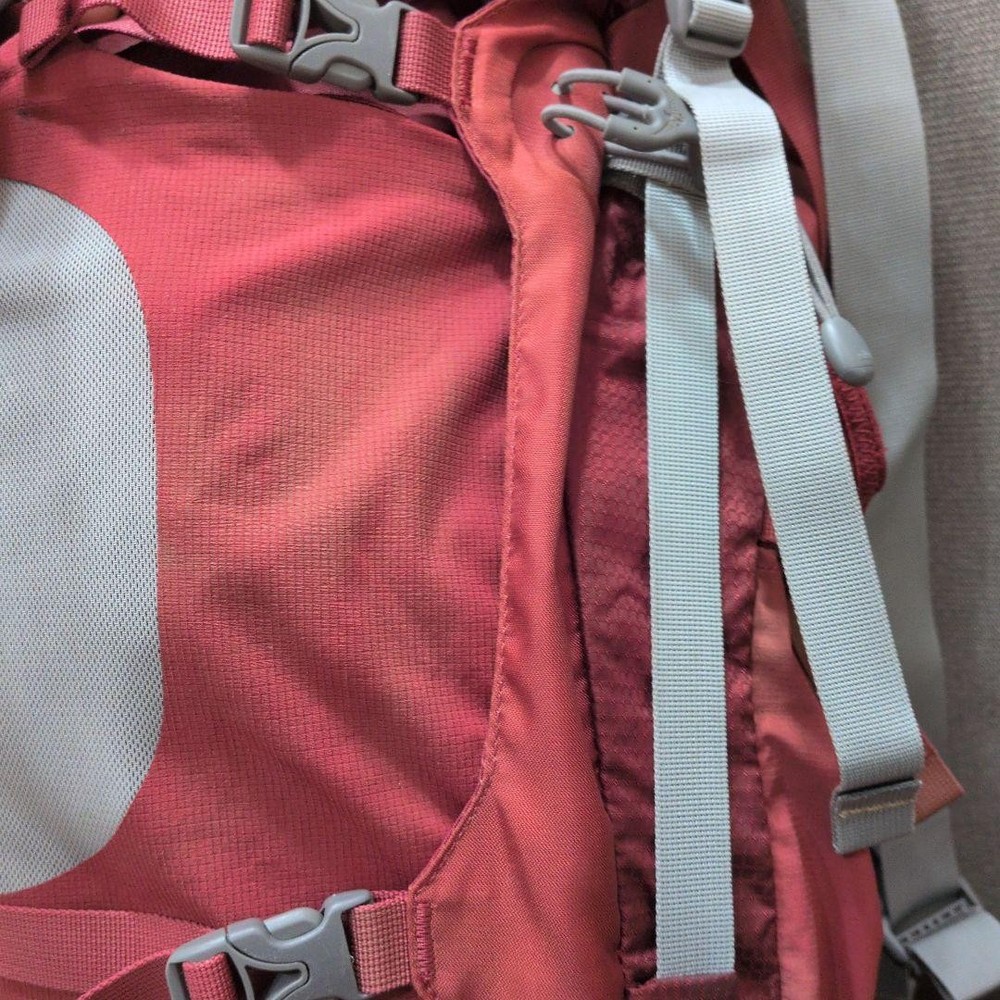 Osprey Aether 60 Backpack Large Capacity Trekking Climbing Used