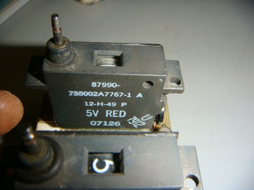 AN/PRC-104 HF Portable Radio Push Button Frequency Selection Switch - Free Ship