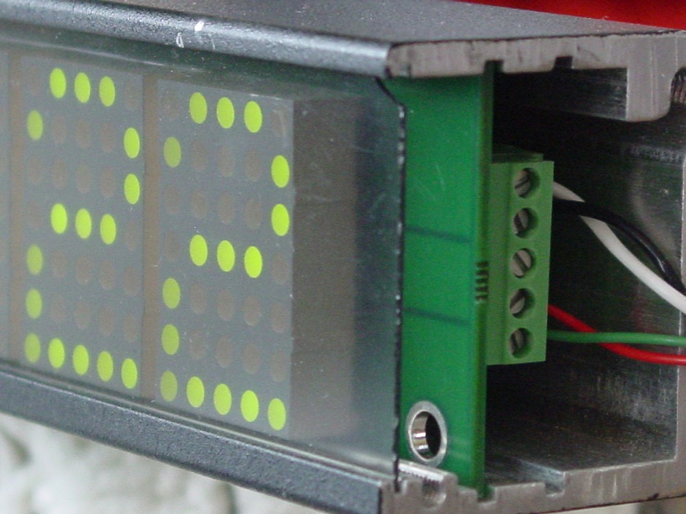 Program for controlling an ARTI Under Monitor Display (UMD)
