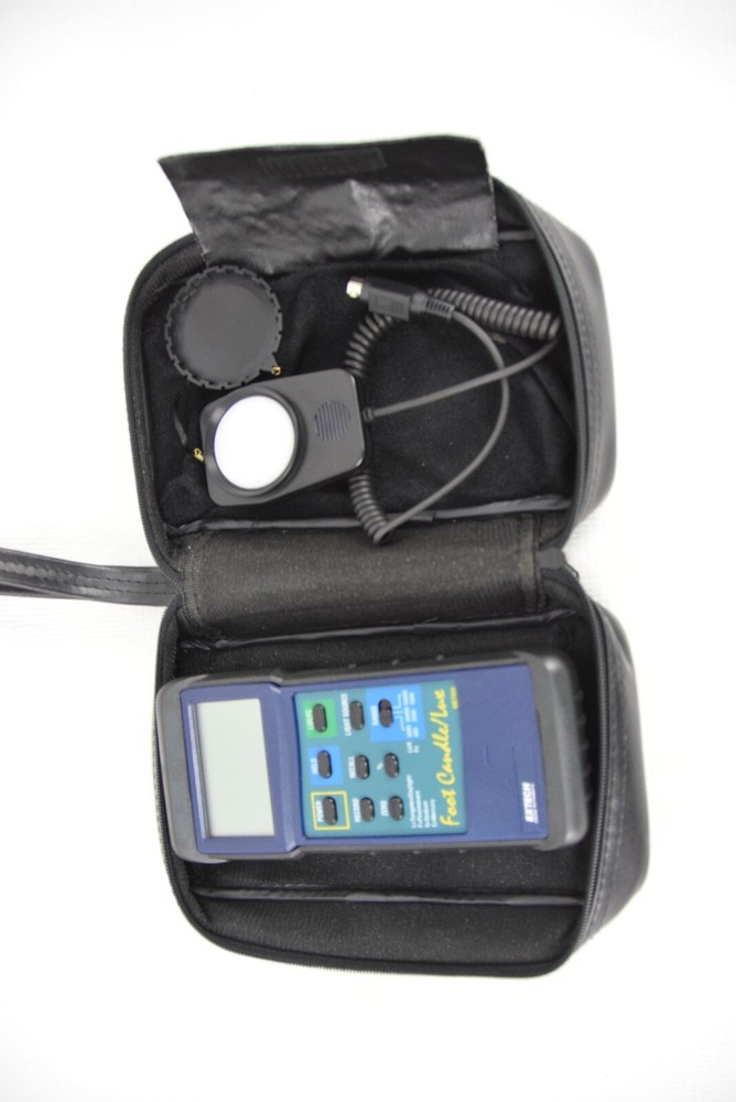 Extech L873521 Foot Candle Lux Meter