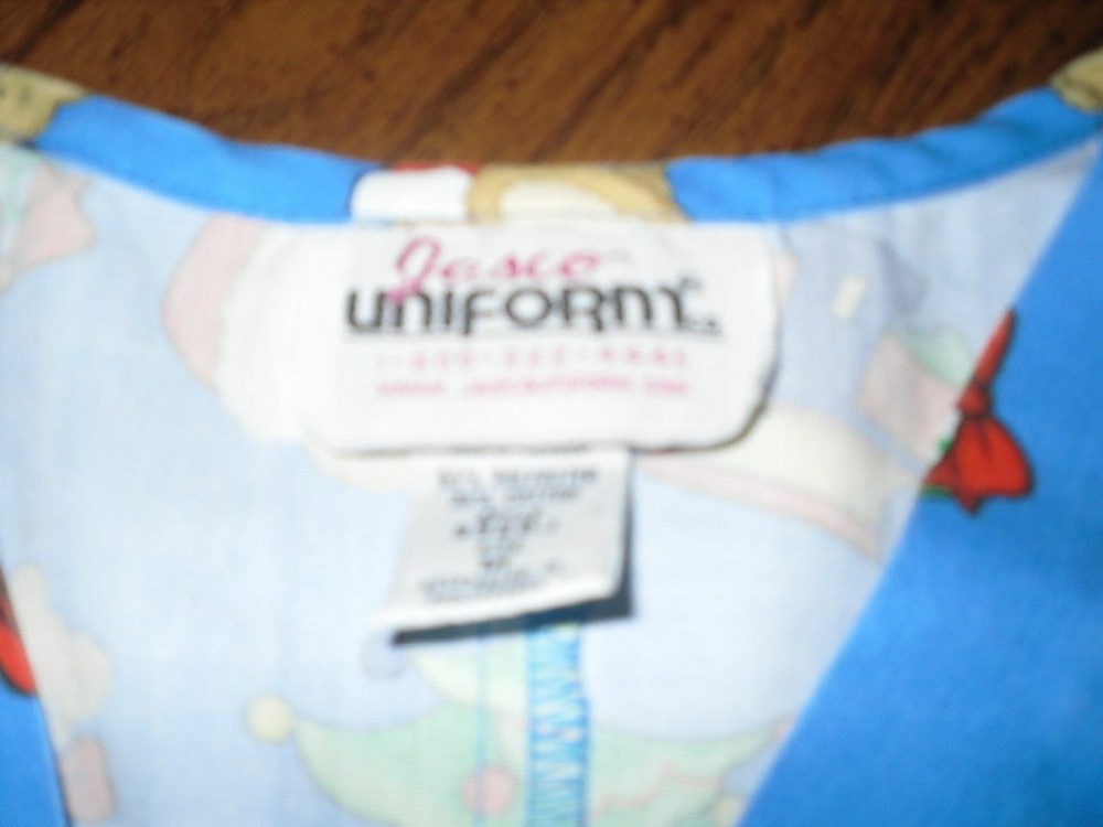 Christmas Scrub Top M Medium Teddy Bear Tree Gift Blue Pocket