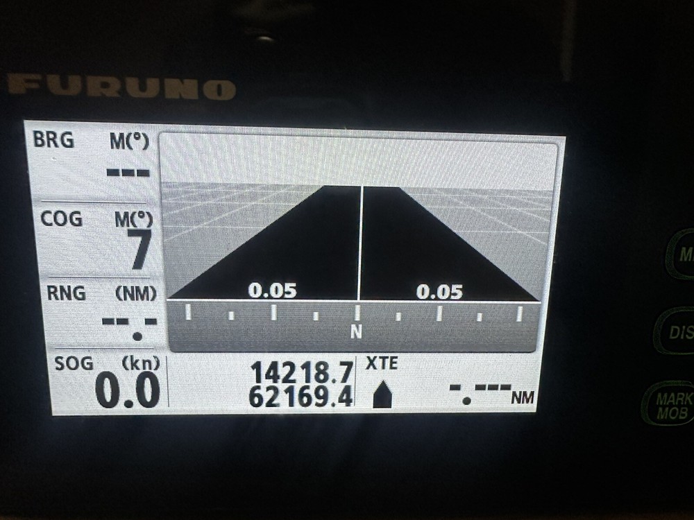 Furuno GPS Navigator GP-39