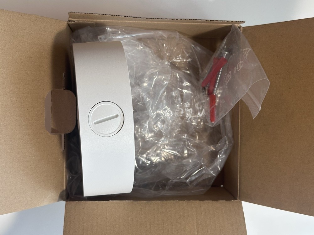 Hanwha Vision SBV-136BW Mount Bracket - Open Box