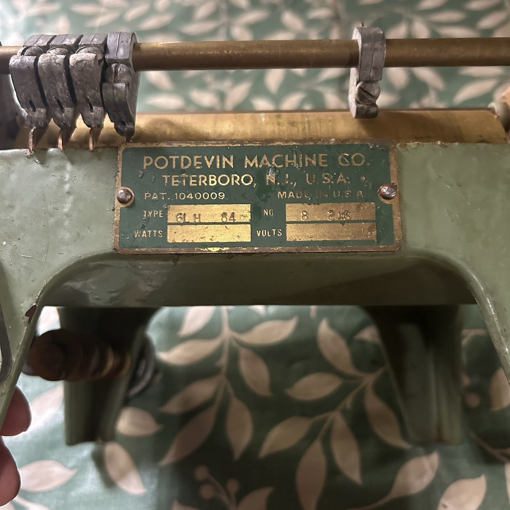 Potdevin label paster gluer
