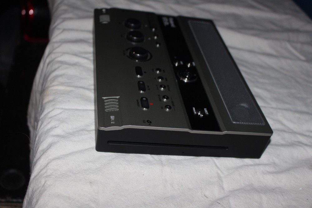 Roland CD-2e SD/CD Portable Recorder - No power adapter