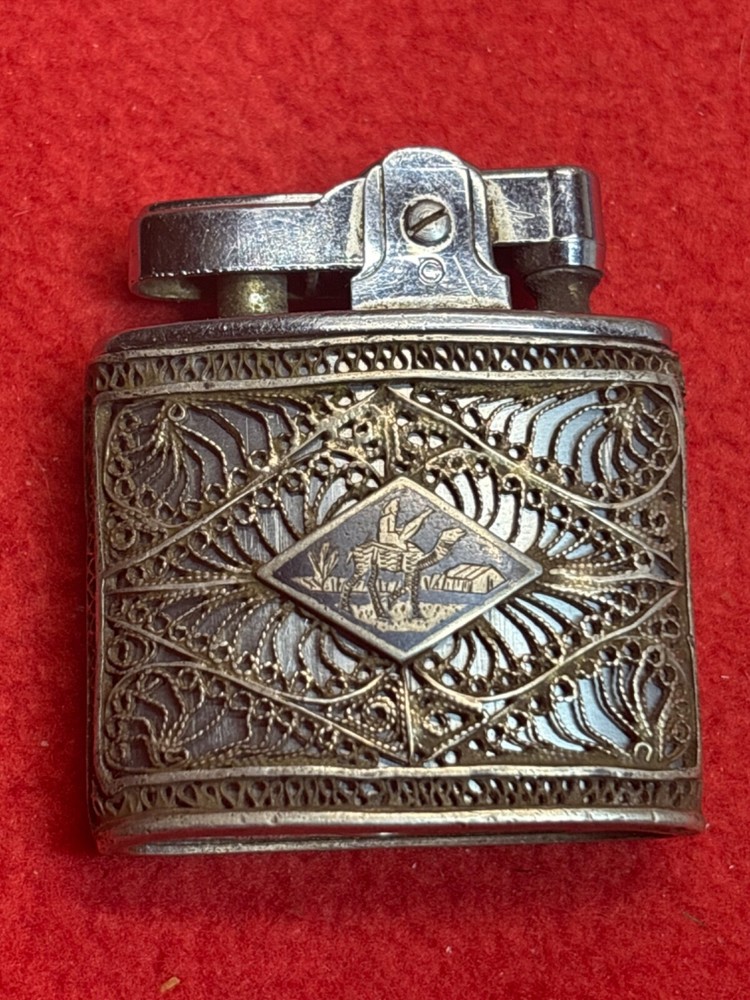 Vintage Ronson Automatic Lighter Hand Etched Design