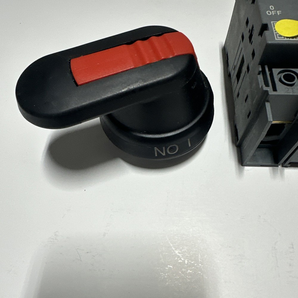ABB OT30F3 Disconnect / Service Switch