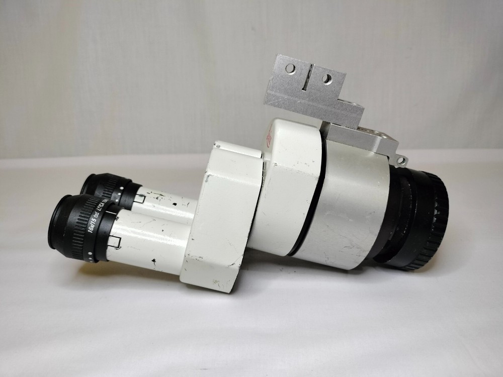 Leica 10407743 Binocular Microscope Head w/ 2pcs. Eyepiece