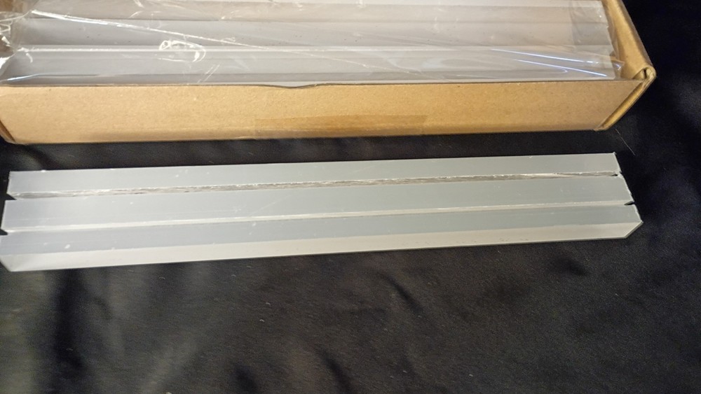 White Plastic Horizontal Blind Slats Replacement Solid Pattern