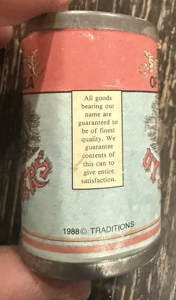 Mini toy oyster can 1988