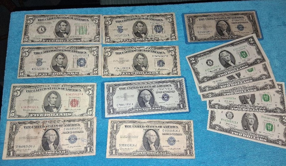 🔥U.S. NOTES LOT OF 42 DIFFERENT ** STAR NOTES** SILVER CERTIFICATES $1 $2 $5