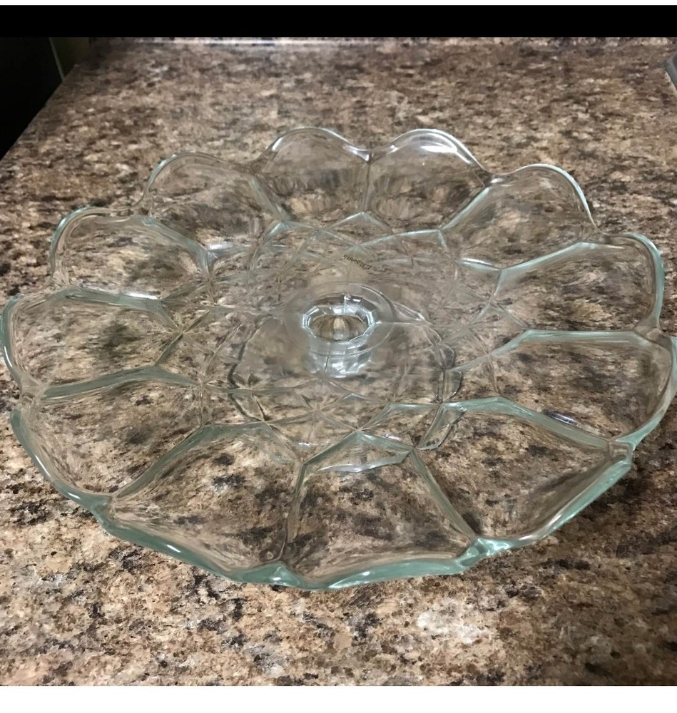 L. E. Smith clear crystal pedestal cake stand 11 3/4” diameter