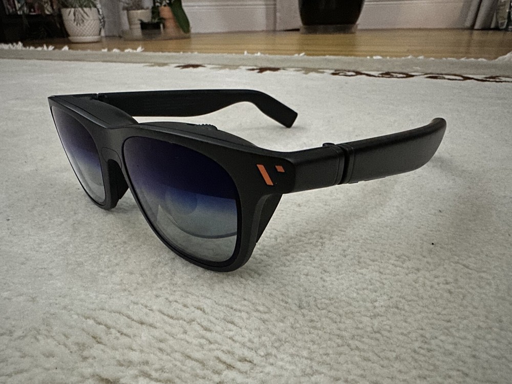 VITURE Pro XR Glasses includes Accessories