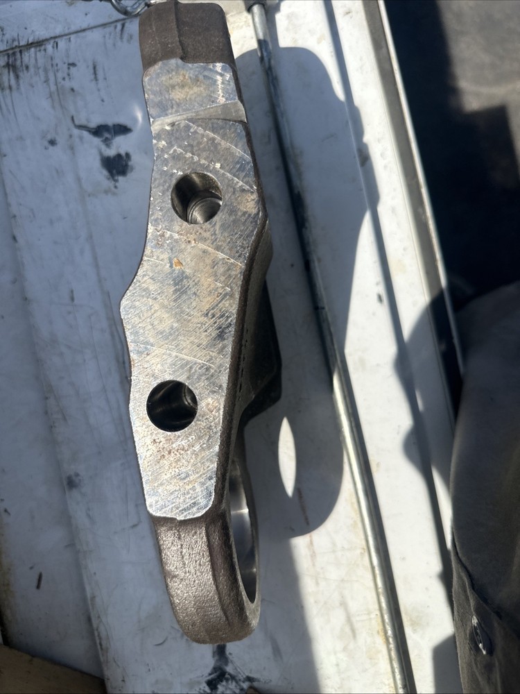 John Deere AT341430 Left Master Link