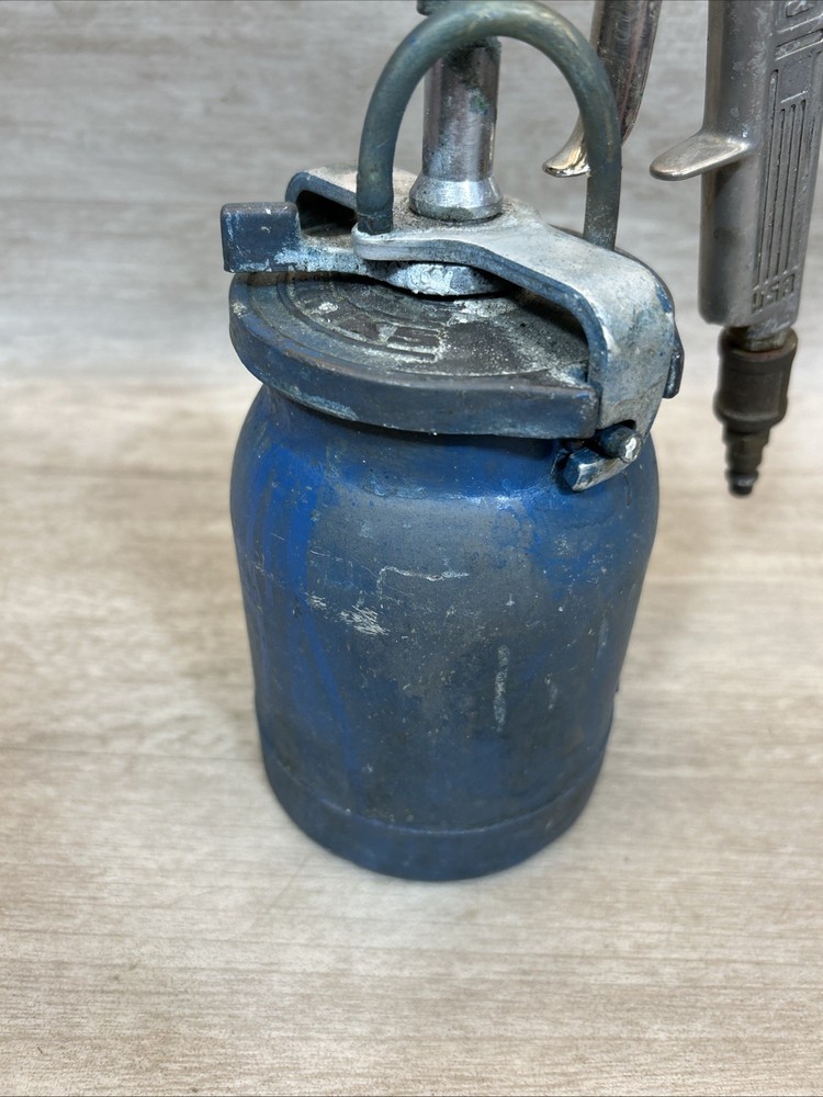 Binks 2001 Spray Gun with Aluminum Cup READ TESTED Ugly