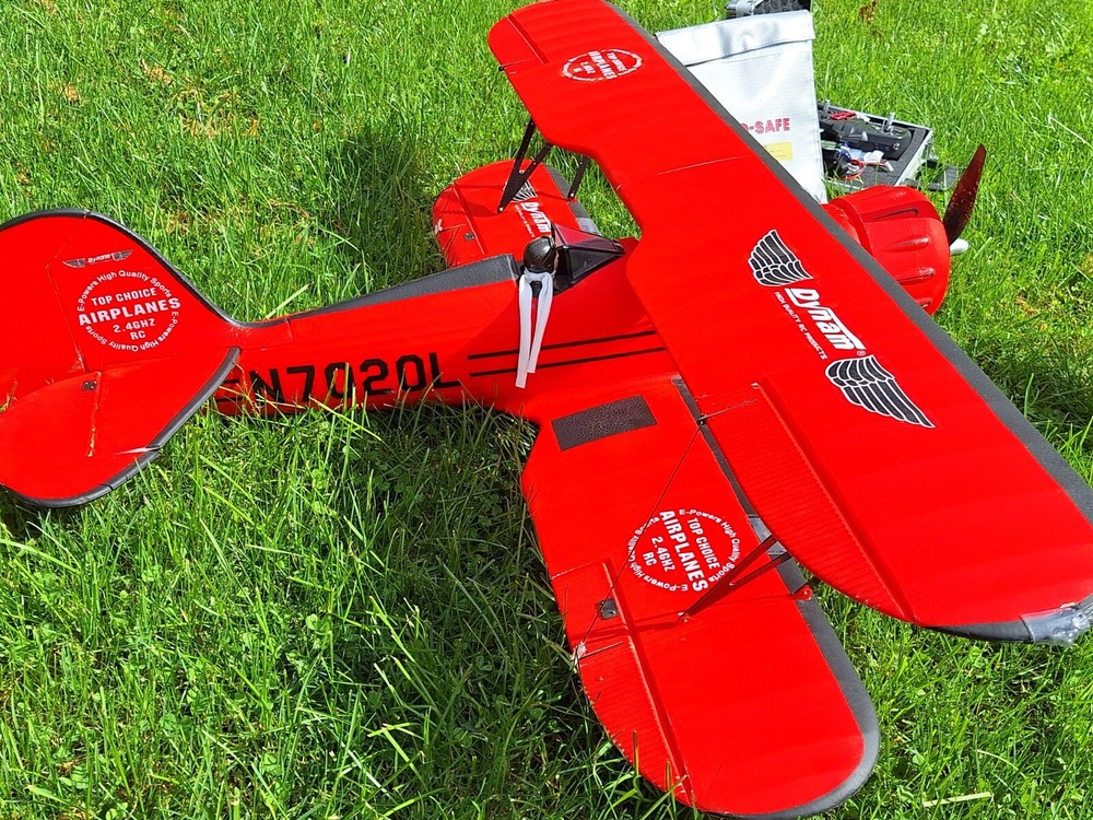Dynam Waco Remote Control Biplane with Spektrum DX6e 6-Channel Transmitter 