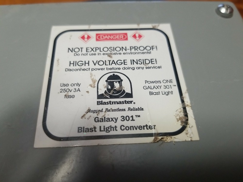 Galaxy 301 Blast Light Converter powers one BlastMaster (grey)