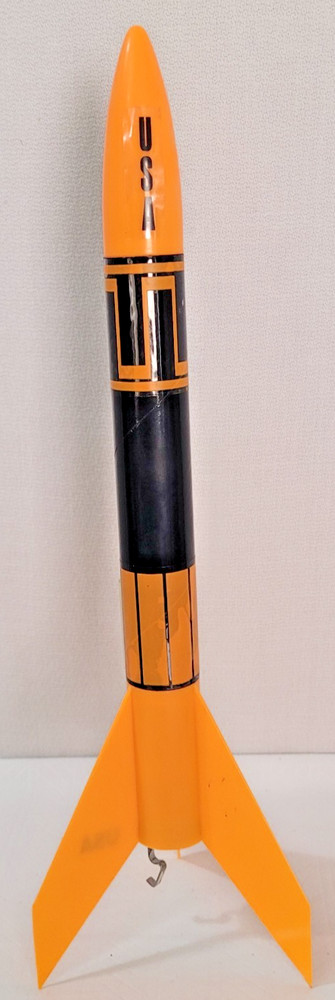 Estes Alpha lll Model Rocket and Launch Set