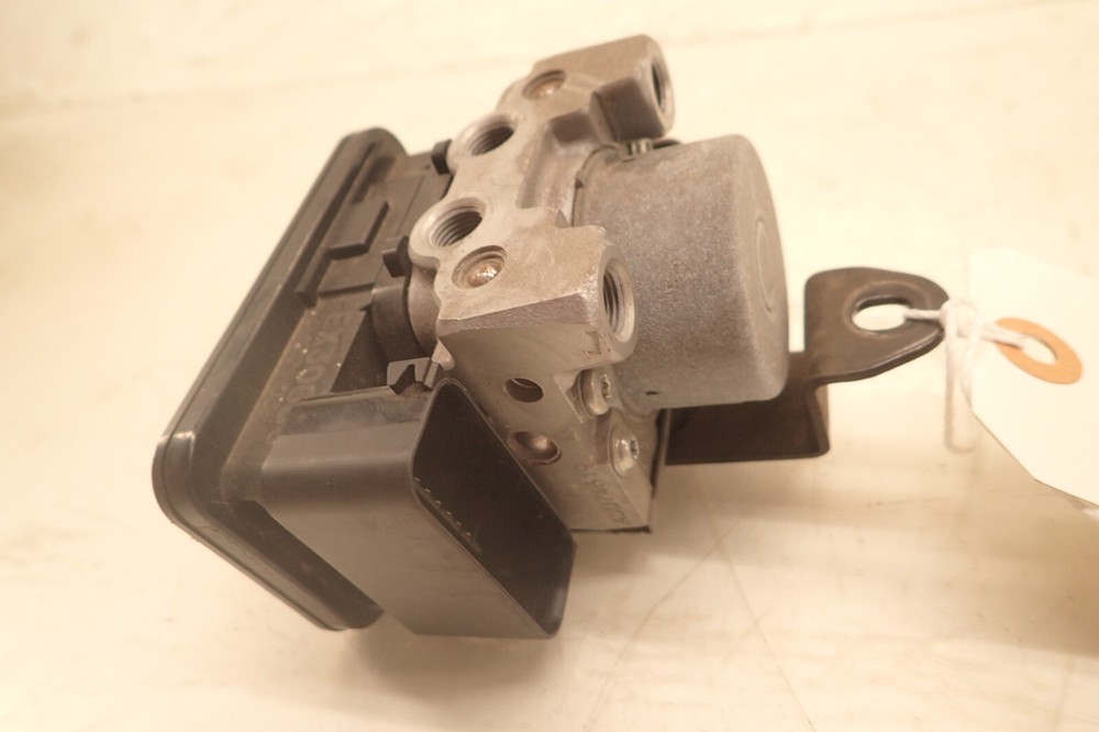 13 14 Kawasaki EX300 ninja abs pump